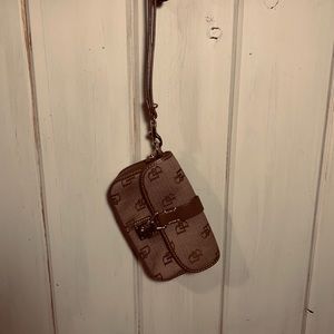 Dooney & Bourke wristlet